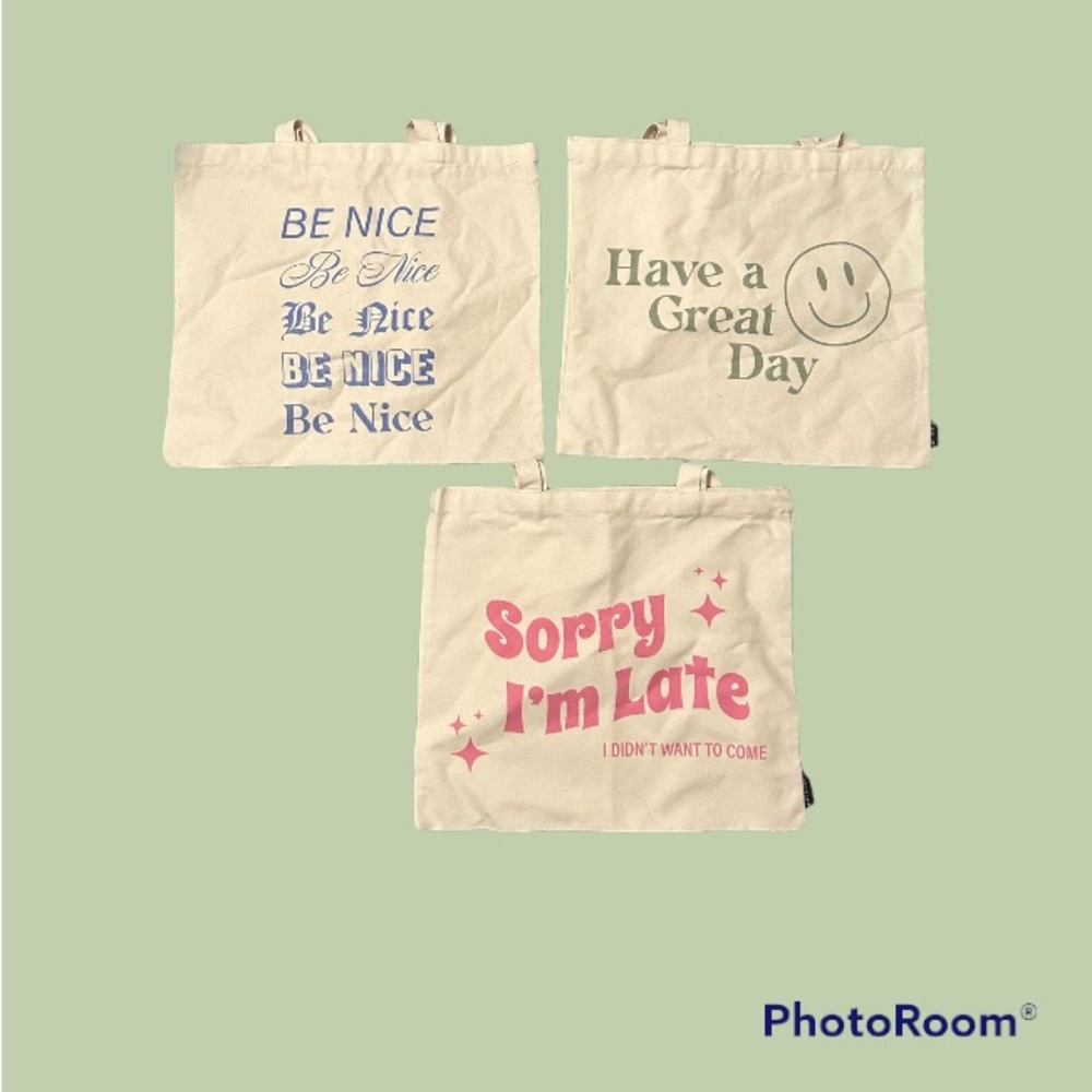 Evry Jewels Tote Bags